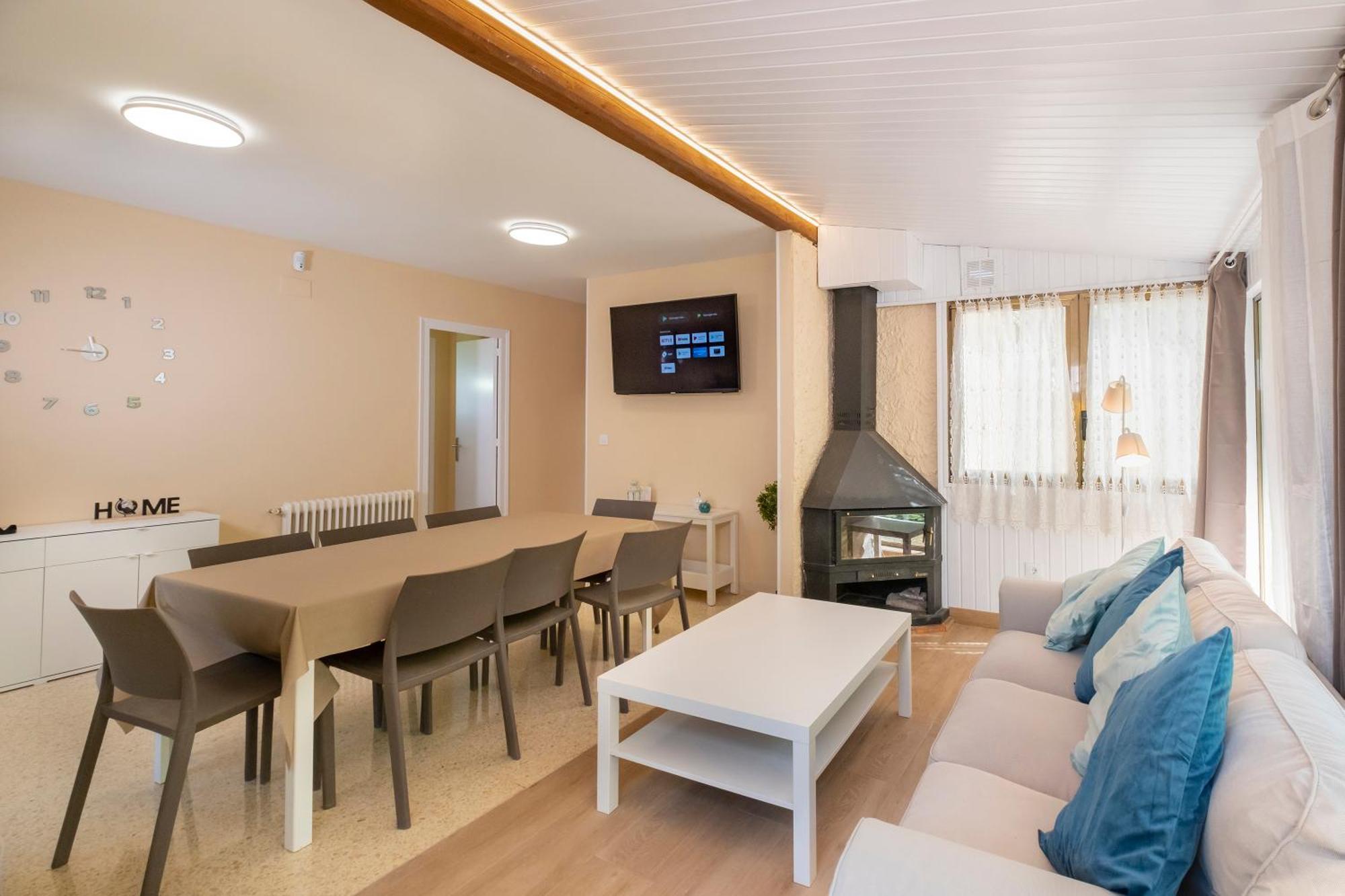 Hotel Rural Y Apartamentos Villa Engracia Espluga de Francolí Exteriör bild